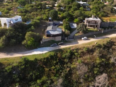 Venta de casa en Tala Huasi con piscina y excelentes vistas.