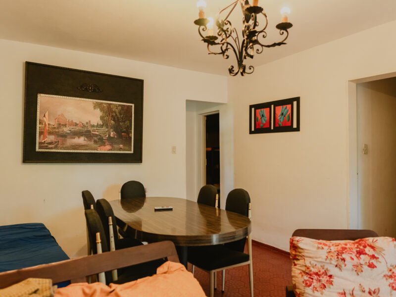 Venta de chalet en Villa Icho Cruz, excelente ubicación.