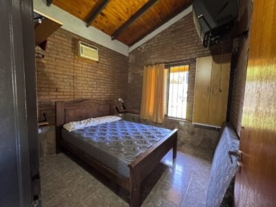 Venta de casa en Tala Huasi con piscina y excelentes vistas.