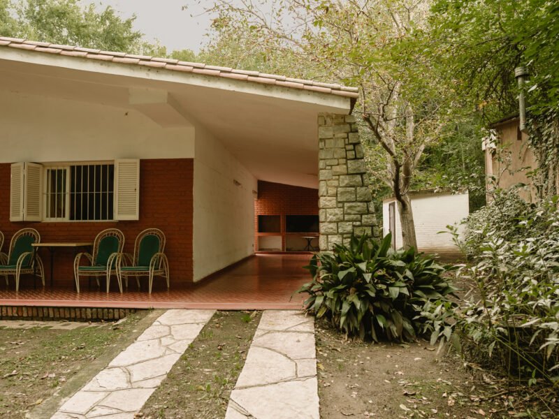 Venta de chalet en Villa Icho Cruz, excelente ubicación.