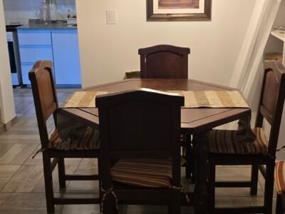 Venta de propiedad en Cuesta Blanca con piscina.