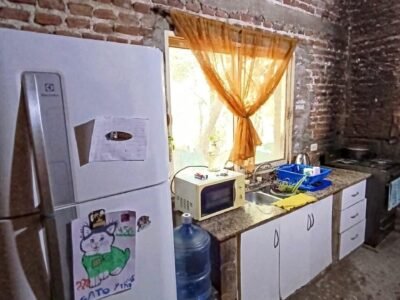 Oportunidad. Venta de casa a reciclar en San Antonio de Arredondo.