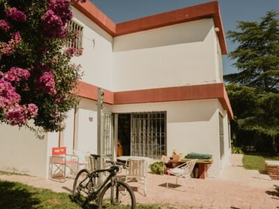 Gran casa en venta. Ideal para inversión. San Antonio de Arredondo.