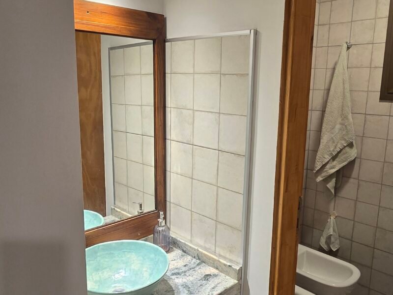 Venta de propiedad en Cuesta Blanca con piscina.