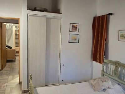 Venta de propiedad en Cuesta Blanca con piscina.