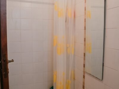 Gran casa en venta. Ideal para inversión. San Antonio de Arredondo.