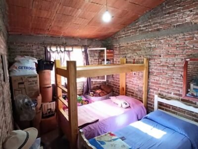 Oportunidad. Venta de casa a reciclar en San Antonio de Arredondo.