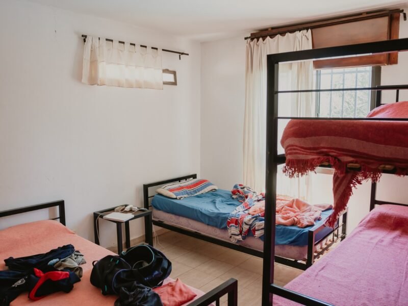 Gran casa en venta. Ideal para inversión. San Antonio de Arredondo.