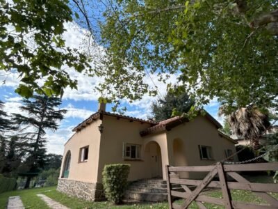 Oportunidad venta chalet, 3 dormitorios, con bajada al río. Icho Cruz