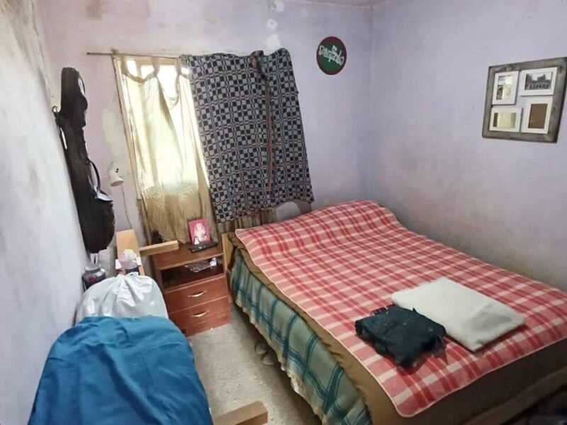 Oportunidad. Venta de casa a reciclar en San Antonio de Arredondo.