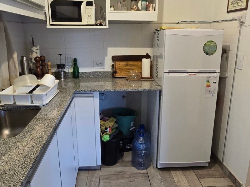 Venta de propiedad en Cuesta Blanca con piscina.